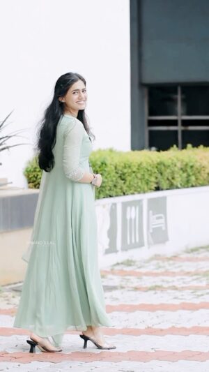 Femina George Instagram - Theeppori Benny Promotions 💚

👗 : @paris_de_boutique 
📸 : @anandslal 

#moviepromotion #theepporibenny #feminageorge #femina