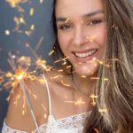 Fernanda Machado Instagram – 10/10✨🎂

Mais um ano de vida, mais uma volta ao sol! 

Coração transbordando gratidão, por mais um ano de vida com saúde, por mais um ano de memórias vividas com todos que eu amo tanto. 

Esse é o maior presente, estarmos vivos, com saúde e cercados dos que tanto amamos. 

Obrigada vida, obrigada Deus, obrigada universo, obrigada mãe e pai por terem me dado a vida, e terem me ensinado o significado do amor. 

Obrigada meu amor, por dividir a vida comigo, obrigada meus meninos por me ensinarem tanto sobre a vida e sobre amar.

Obrigada, obrigada, obrigada!!!!!!!!!! Eu só agradeço noite e dia, não só hoje, mas todos os dias!

#alovelyday #meuniver #mybirthday #voltaaosol
#diaderefletir #diadeagradecer #diadecelebrar #gratidaosemfim