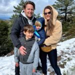 Fernanda Machado Instagram – Esse ano não precisamos viajar pra ver a neve! Os meninos adoraram! 🥶❄️☃️🌨️ #snowinSB #snowday #neveemcasa
