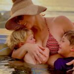 Fernanda Machado Instagram - Feliz dia das mães pra todas nós, que somos movidas pelo maior amor do mundo, e vivemos a missão mais importante e mais difícil de todas, a missão de criar seres humanos amados. Desejando um dia leve e lindo, pra todas as mães extraordinárias mundo a fora, que se doam e se desdobram em inúmeras funções, e que estão transformando o mundo num lugar muito melhor, através do amor que dedicam aos seus filhos todos os dias. Gratidão infinita pela minha mãe, por tudo que ela fez e ainda faz por mim. Mama, obrigada por sempre ter feito o meu mundo um lugar cheio de amor! Te amo infinito! E muita gratidão pelos meus meninos, que me fizeram mãe, que me ensinam todos os dias, lições pra vida toda, e que eu amo mais que tudo! Amo vocês pra todo o sempre! ♥️ #maternidade #felizdiadasmaes2023 #maesmudamomundo #omaioramordomundo #happymothersday #umdialindopratodasasmaes