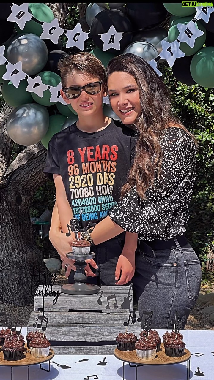 Fernanda Machado Instagram - Viva o Lucca!!!🎊🎉🎊 Fiquei muito feliz, de mais uma vez, mesmo no meio da correria da mudança, e da reforma que não acaba nunca, achamos um jeitinho de festejar e fazer o seu dia muito especial. Porque você merece muito meu filho, te amamos infinito meu amorzinho! Muito obrigada a todos que celebraram com a gente, e a todos que nos mandaram mensagens de carinho! #vivaoLucca #birthdayparty #felizniverLucca #festejandonossoLucca #festadeaniversario #diaespecial #celebrandonossoLucca