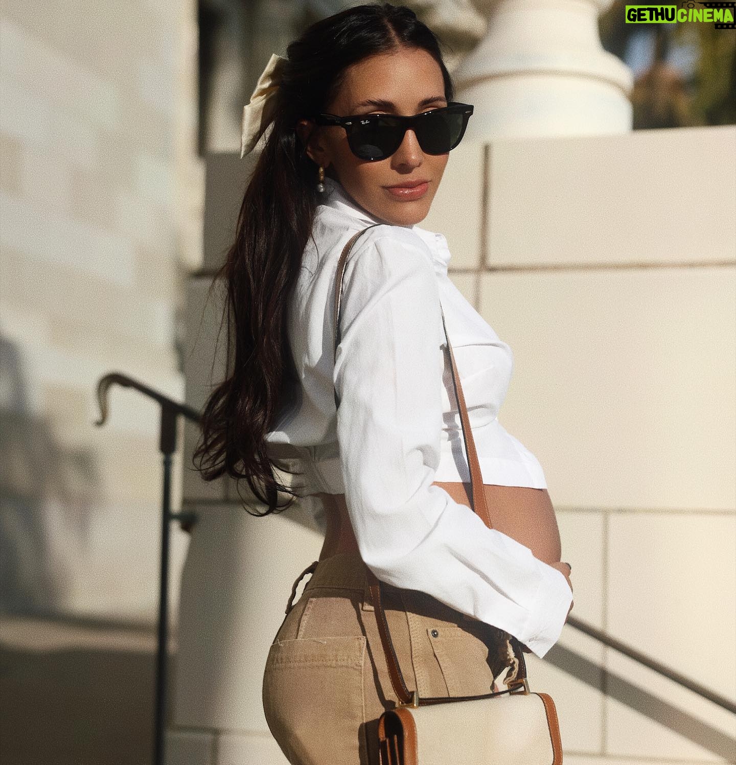 Fernanda Romero Instagram - The past is your lesson. The present is for living . The future is your motivation. Así que ahí vamos 🙌🏼 nose cómo le haré pero lo haré!