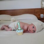 Fernanda Romero Instagram – My sweet little boy 🩵🎂 
Feliz mes gordito se me fue muy rápido entre que yo me tenía que recuperar y ajustarme se me fue demasiado rápido y ya tienes un mes 🥹. Recordatorio de aunque a veces por más difícil sea y nos quejemos hay que disfrutar esos momentos. 
Te amamos mucho y estás creciendo muy rápido ☺️ 🍼  como me gustaría parar el tiempo.