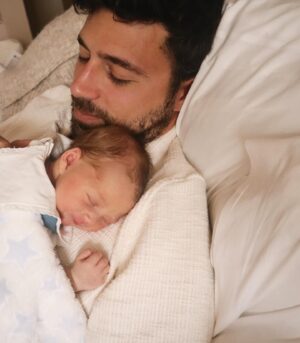 Fernanda Romero Instagram - È arrivato il nostro bambino, il piccolo Alessandro! 👶🏼 🩵Siamo così felici e pieni d'amore. Vi amiamo tanto, Mamma e Papà.

We couldn't be happier and more filled with love. Sebastian is ecstatic and embracing his big brother duties. I am still amazed at how our bodies are so magical that we can create life. Feeling blessed and grateful to be a Mama again. 🙌🏼🫶🏽

Llegó nuestro bebé un poco antes de lo esperado y estamos felices. Esto prueba que a veces hay que dejarse llevar y que las cosas menos planificadas son mejores. Dejamos que el universo nos guíe y confiamos en Dios. Este chico es grande y una semana más no sé cómo lo iba a sacar 😂👶🏼 ¡Pero estamos felices!

-
-
-
-

-
-
-
-
-
-
-
-
-

#Newborn #fernandaromero
#Baby
#NewbornBaby
#BabyLove
#BabyBoy
#BundleOfJoy
#WelcomeToTheWorld
#NewParent
#Parenthood
#BabyLife
#BabyPhotography
#BabyCuteness
#NewFamily
#BabyBlessing
#sweetbaby