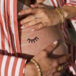 Fernanda Romero Instagram - 🐰👶🏼Growing together has been the best gift. Each pregnancy is very different but also one of the best journeys a mom can have. Siempre me ha gustado estar embarazada, aunque hay días difíciles. Al final, lo más hermoso es tenerte junto a mí. Aprecio y agradezco cada día que estamos bien y que te tengo dentro. Ha sido un regalo inmenso. 👶🏼 Belly mask by @hatchgal - - - - - #BabyBump #PregnancyGlow #BumpStyle #MomToBe #PregnancyJourney #BumpShot #BellyBlessing #PregnancyProgress #BellyLove #growingbump🤰 #hatchgal #fernandaromero