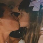Fernanda Serrano Instagram – Agradeço todos os dias da minha vida, ter quatro filhos, que nasceram, estudam, brincam e vivem num país seguro, com escolas, saúde e numa sociedade livre! Que sempre possamos gritar liberdade e obrigada! Que estes gritos se estendam a todos os cantos do mundo! A todas as crianças, mães, pais e avós deste planeta! Que seja devolvida a infância a todos os pequeninos que estão obrigados a crescer violentamente e à força! Feliz Dia da Criança ❤️ #felizdiadacriança