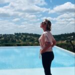 Fernanda Serrano Instagram - Com amor, em família, com amigos, paz, vida… tudo perfeito! Sempre perfeito @malhadinhanova