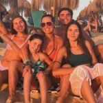 Fernanda Serrano Instagram - Hoje foi o dia da família! Mas não é todos os nossos dias? Deveria ser! Parabéns à família tão preciosa e linda que construímos todos juntos! O meu maior tesouro são vocês… filhos, pais, primas, tios, amigos do meu coração que já são família! A todos nós… Obrigada! Sempre juntos! #family ❤️