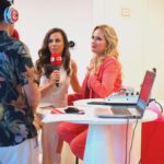 Fernanda Serrano Instagram – Ontem foi um dia de lembrar as coisas boas que a vida nos oferece! Aquelas que por vezes teimamos em esquecer! Quem sempre me deu a mão, me ajudou a dar passos muito importantes na minha Vida e que deu origem a uma tão bonita história de amizade, que dura até aos dias de hoje! Mais de duas décadas depois! Ainda tive tempo para matar saudades do meu vizinho Pedro Fernandes, da sempre sorridente @marianaalvim e da gigante em tudo @filomenacautela numa conversa em directo a partir do espaço all in one @bancobpi #BancoBPI #TutoriaisParaNuncaEsquecer #ComoDarUmPasso #Pub