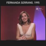 Fernanda Serrano Instagram - Este ano é o ano em que celebro os meus 30 anos de, nem gosto de lhe chamar carreira… ainda! De percurso. Entre filmes, novelas, séries, peças e varias apresentações de formatos em tv, agradeço ter tido sempre a sorte de tão excelentes e singulares oportunidades ter tido e as decisões quase sempre acertadas que tomei, nestas tantas áreas! Todos os dias acordo feliz, por fazer aquilo que tanto amo! Que me faz levantar da cama (por vezes ou quase sempre a horas “impróprias”, mas de sorriso cheio, porque vou fazer o que me deixa tão feliz! Interpretar! Digo sempre aos meus filhos, que já começaram a ter de decidir pelas escolhas académicas mais orientadas para as futuras profissões, que sejam felizes nas suas escolhas, recordo a angústia que também eu tive, revejo-a neles! O que será que quero fazer para o resto da minha vida, na minha profissão? Há quem saiba logo desde pequenino, há quem perceba tarde o que realmente quer, há quem erre e possa voltar atrás e experimentar novas áreas e também há quem nunca acerte ou simplesmente não queira nada e se sinta infeliz! Como não quero miúdos assim, deixo-os naturalmente e sem pressão, perceber o que querem decidir, sempre com a premissa de sermos felizes nas nossas escolhas! Porque a mim, é o que me faz sentir todos os meus dias de trabalho! Feliz todos os dias, para vos fazer chegar tantas e tantas personagens e histórias, que espero que gostem! Obrigada por estarem sempre aí! É para vocês que o faço! Com muuuuuuuuuito Amor! ❤️#trabalho #workthatilove #actresslife