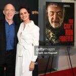 Fernanda Urrejola Instagram - Last night at the screening of YOU CAN’T RUN FOR EVER I was so lucky to share this experience with a wonderful crew and cast, lead by Jk Simmons and directed by Michelle Schumacher @livi.simmons @isabelleanayaa ❤️ Thank you @cphcarolinapizarro for make me look and feel amazing ❤️ ❤️ Gracias a la vida que me da la posibilidad de tener este tipo de experiencias y hacer lo que más gusta junto a personas hermosas y talentosas Gracias Caro una vez más, por tu tiempo y tu hermoso trabajo de maquillaje ❤️