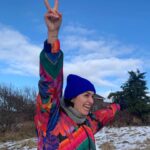 Fernanda Urrejola Instagram - He tenido la fortuna de viajar por el mundo… sin embargo mis lugares favoritos están aquí, en Chile 🇨🇱♥ Hace unos días estuvimos en la Patagonia Chilena, a pesar del frío el clima nos acompañó y pudimos ver las torres de Paine en todo su esplendor 🙌 ¿Cuál es tu lugar favorito de Chile? 📸 @franciscalegria