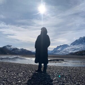 Fernanda Urrejola Instagram - He tenido la fortuna de viajar por el mundo… sin embargo mis lugares favoritos están aquí, en Chile 🇨🇱♥

Hace unos días estuvimos en la Patagonia Chilena, a pesar del frío el clima nos acompañó y pudimos ver las torres de Paine en todo su esplendor 🙌

¿Cuál es tu lugar favorito de Chile?

📸 @franciscalegria