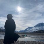 Fernanda Urrejola Instagram - He tenido la fortuna de viajar por el mundo… sin embargo mis lugares favoritos están aquí, en Chile 🇨🇱♥ Hace unos días estuvimos en la Patagonia Chilena, a pesar del frío el clima nos acompañó y pudimos ver las torres de Paine en todo su esplendor 🙌 ¿Cuál es tu lugar favorito de Chile? 📸 @franciscalegria