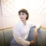 Fernanda Urrejola Instagram - Si ya sabes lo que quieres no te detengas, confía, pásalo bien y ríe harto. No te preocupes si sientes que vas lento. Descansa. No te dejes intimidar por otros, ni por tus propios miedos y sigue adelante. Di la verdad siempre, y no dejes de jugar… ❤️esa es mi filosofía para lograr eso que tanto deseas. Se vienen muy lindos proyectos!😊 Agradecida por el apoyo a nuestra película @lavacamovie! Vayan a verla! 📷 @revista_velvet 👌