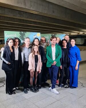 Fernanda Urrejola Instagram - AVANT PREMIERE #LaVacaQueCantoUnaCancionHaciaElFuturo ❤️

Queremos agradecer a tod@s a quienes nos acompañaron en una noche tan importante para nosotras, después de años de trabajo pudimos compartir nuestro proyecto oficialmente acá en Chile 🇨🇱

Felicitaciones especial y reconocimiento a @franciscalegria por su primera película ❤️

Agradecemos a @cinetecanacionalcl por proyectar #LaVaca 😊

Ahora desde este jueves 4 de agosto es el estreno para todo público! Vayan y apoyen el cine independiente chileno que tiene esta historia única y original. Acompañada de un tremendo y talentoso elenco 😍

@lavacamovie #LaVacaQueCantoUnaCancionHaciaElFuturo
@woodproducciones 

@la_leovarela
@miamaestro 
@alfredocastro703
@taglemarcial
@enzoferr._ 
@tatodubo 
@ana.maria2435 
Laura del Río

Gracias por tu foto @______viajebeat______ 
Por tu arte @laorfa 
Y a tooooodo el equipo detrás (perdónenme por no nombrarles a tod@s)