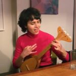 Fernanda Urrejola Instagram - "What's Up" - Ukelele Version at Home El resultado de los fríos días invernales 😉 Amo cantar y aprender a tocar el ukelele❤️ Un break entre tanta escritura 🤓