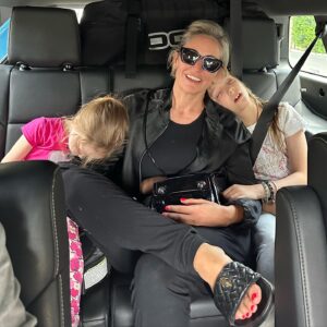 Fifi Box Instagram - Busy work trip but so special getting to spend some quality time with my girls in Vegas 💕🥰💕