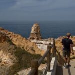 Filipa Areosa Instagram - O Algarve está cheio de maravilhas durante o ano inteiro, não é só no verão💙 obrigada @whiteshellbeachvillas por nos receberem tão bem🫶🏻