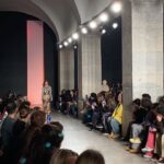Filipa Nascimento Instagram - Vou confidenciar-vos que, outrora quando seguia a carreira de manequim, sempre tive o objectivo de desfilar na moda Lisboa, mas nunca o consegui, talvez por vários motivos mas acredito que o principal tenha sido a altura, maaaaaaas ontem risquei esse objectivo da minha lista 🤭🤭🤭 Obrigada @carlos_gil_designer por me dares esta oportunidade, principalmente por ter sido ao teu lado. Fi-lo de uma outra forma, como Filipa e diverti-me muuuuuito! Já temos uma relação duradoura e bonita, fez todo o sentido ser contigo 🤍
