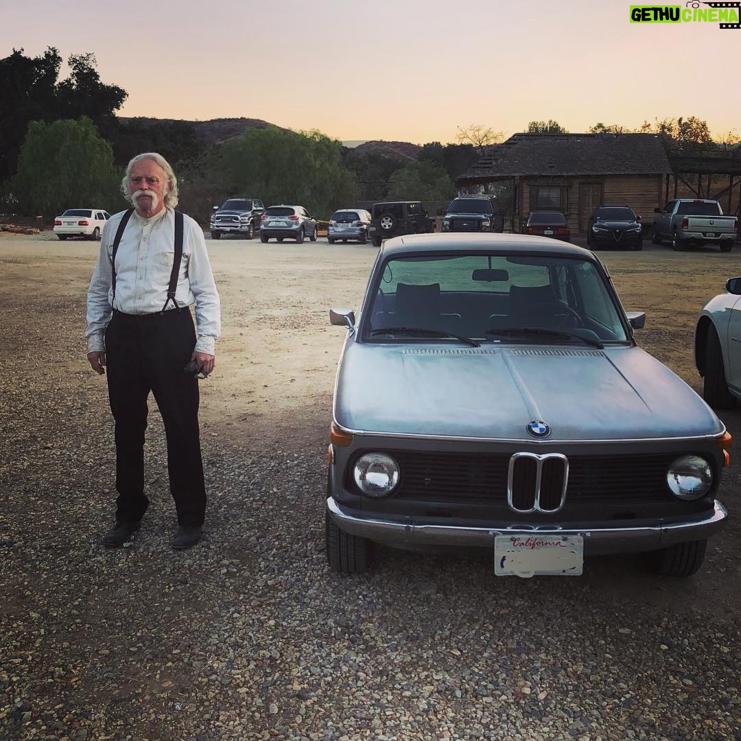 Fiona Dourif Instagram - Road trip to Deadwood 😃
