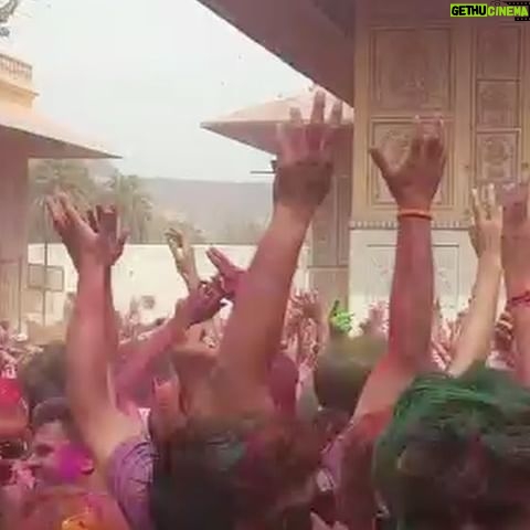 Fiona Dourif - 10.3K Likes - Holi shit