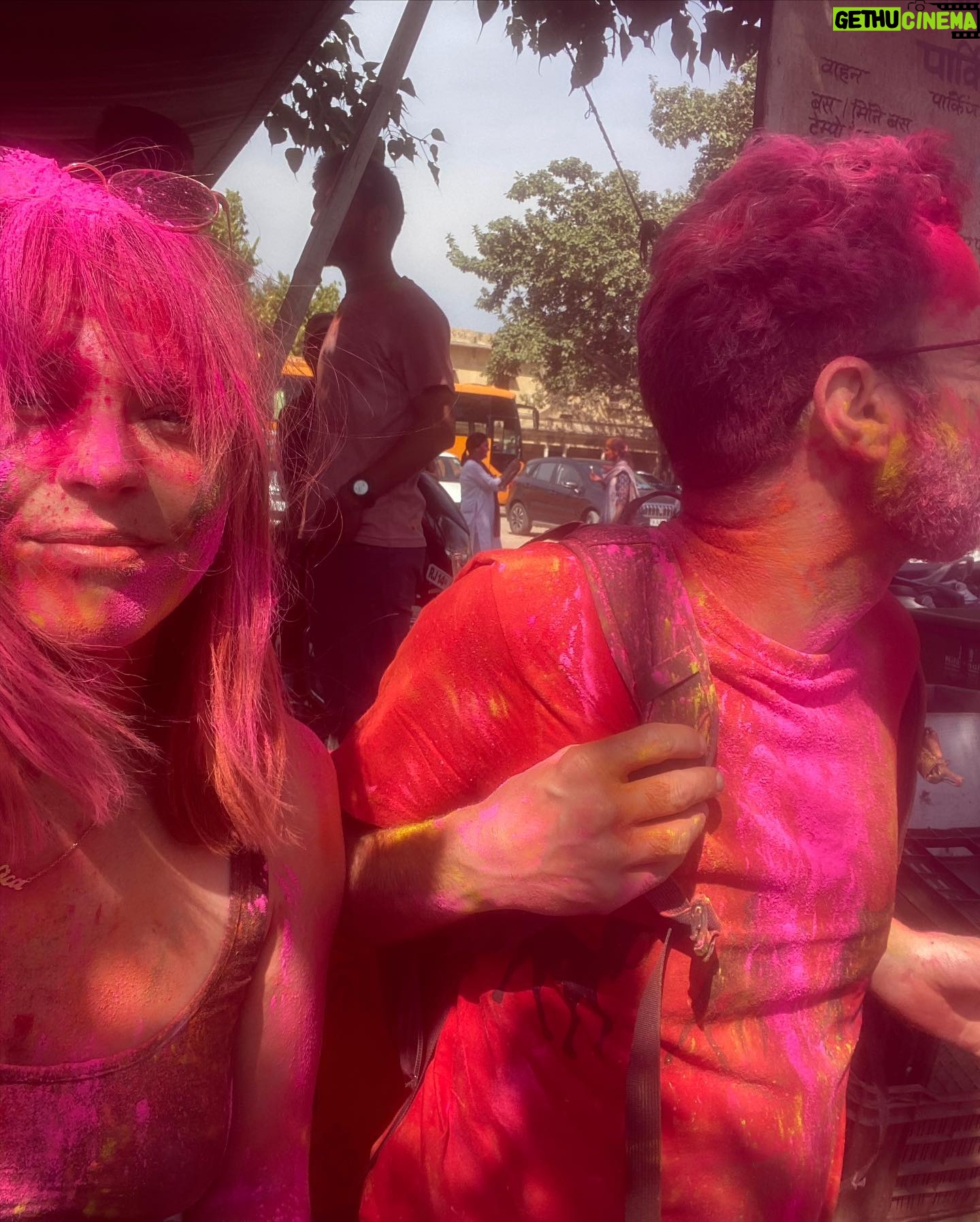 Fiona Dourif - 10.3K Likes - Holi shit