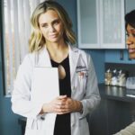 Fiona Gubelmann Instagram - Just a couple hours until an all new episode of The Good Doctor!! Brilliantly written by Liz Friedman and directed by the amazing @rebmoli ❤️ #TheGoodDoctor #freddiehighmore #fionagubelmann #parnick #morganreznick #willyunlee @abcnetwork @sptv