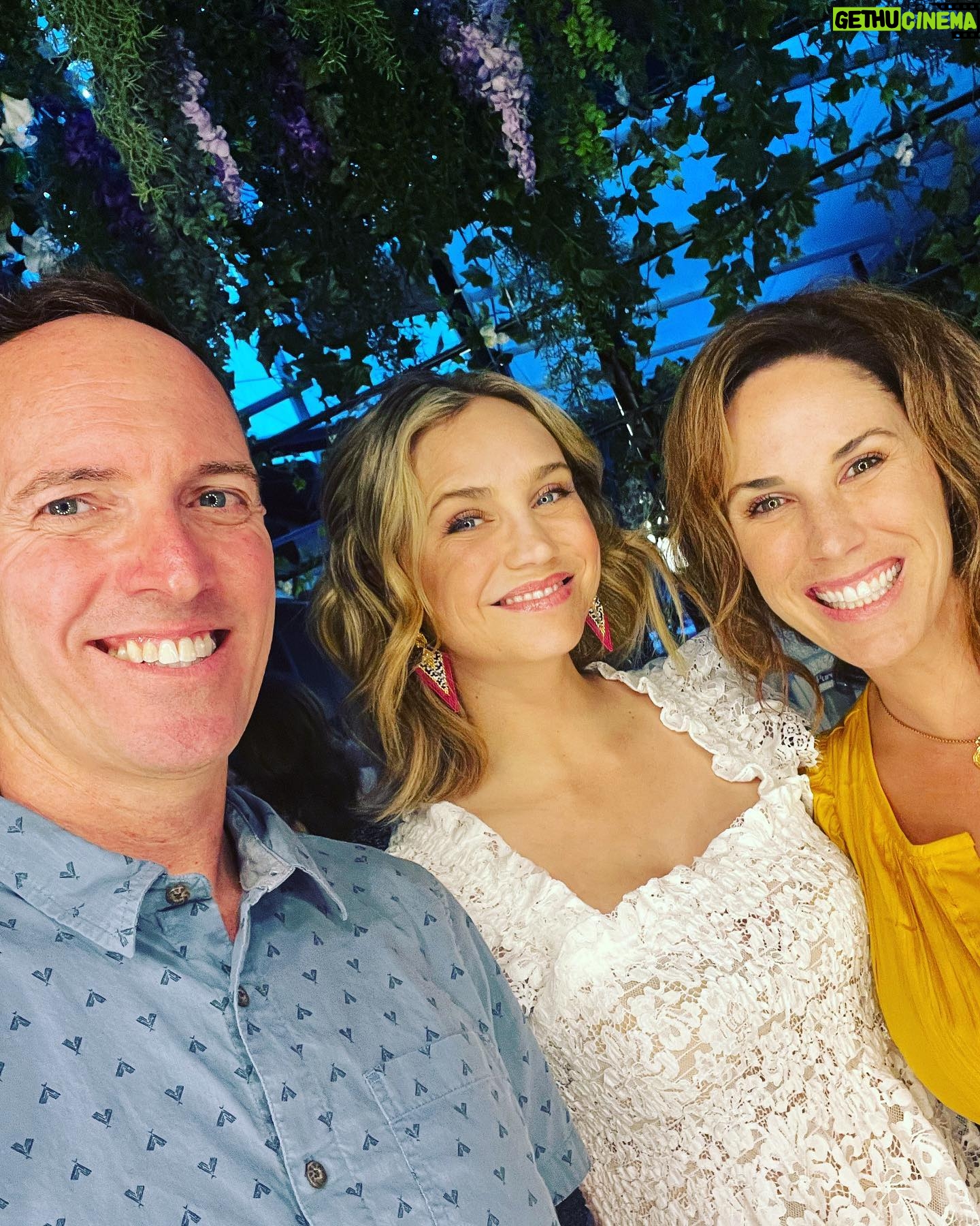 Fiona Gubelmann Instagram - My sister and her family have been up here visiting for the first time since the pandemic and itโs been the best โค๏ธ (Had to include a pic of my favorite dish from one of my fave Vancouver restaurants @glowbalrestaurant ๐๐ผ๐๐ผ๐๐ผ for having so many delicious plant based options โค๏ธ)