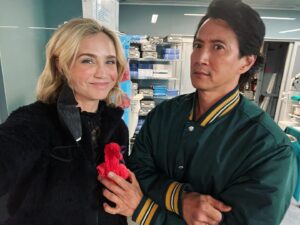 Fiona Gubelmann Instagram - Find out if Morgan finally gets a heart, TONIGHT, in all new episode of The Good Doctor ❤️
•
•
•
•
•
•
@thegooddoctorabc @sptv @abcnetwork @abcpublicity #thegooddoctor #morganreznick #fionagubelmann #willyunlee #parnick #freddiehighmore