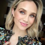 Fiona Gubelmann Instagram – Press day for @ctv and @thegooddoctorabc
💄 @aniyanandybeauty @charlottetilbury 
💇🏼‍♀️ @annabarseghian 
Jewelry @julievos 
👗 @zadigetvoltaire @riichyb 
👠 @alexanderwangny 

#upfronts #crv #thegooddoctor #toronto #parnick #actress #actor #bts