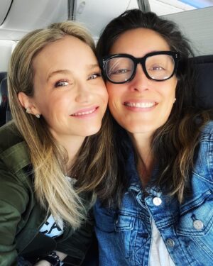 Fiona Gubelmann Instagram - Austin Bound with @thechristinachang_ #austintvfestival #atx #thegooddoctor @thegooddoctorabc amazing earrings by @sarahojewelry