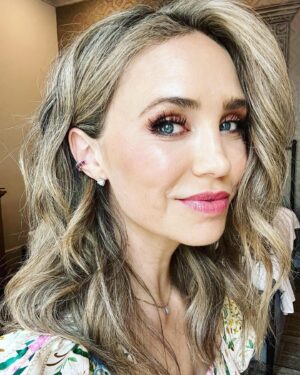 Fiona Gubelmann Instagram - Thank you @sarahojewelry for helping me to customize a very special pair of earrings 💖 
•
I had some earrings that were very sentimental but I never wore because they didn’t quite feel like “me”. So I worked with a designer at Sarah O to redesign the earrings. It was a very fun process. We went back and forth on lots of different designs and after seeing sketches and models in CAD, we finally created the perfect pair of earrings. 
I couldn’t love these any more!!! I wanted an asymmetrical earring with art deco / vintage inspirations and a nod to the flaming heart ❤️‍🔥 
•
I trusted Sarah O since I’ve shopped with the company before and knew they have amazing quality. And a bonus that it’s a female owned small business 🥰