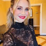 Fiona Gubelmann Instagram - Just a few moments bts from the whirlwind TCA trip this weekend. More pics to come… A definite highlight was meeting the adorable cast of @percyseries Amazing jewelry @minichiellojewellers Dress @hillhouse Hair @rickhenryla Makeup @olafderlig @thegooddoctorabc #thegooddoctor @official_tca #tca #season7 #parnick #press #bts