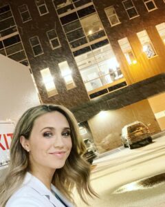 Fiona Gubelmann Instagram - Back to work and the ❄️ @thegooddoctorabc #thegooddoctor