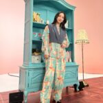 First Summer Uika Instagram - #ウイカ衣装 🍊 ・ベスト→AULA AILA @aulaaila_official ・シアーシャツ＆パンツ→ROSE BUD @rosebud_official_