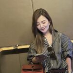 Fish Leong Instagram – – 凡走過就留下痕跡 
拍拍肩上的塵埃 理一理內心的洶湧
下次再回來 我一定更有勇氣了 
🫂 是你們給我的⭐️⭐️⭐️⭐️⭐️

#🦋
#axiataTQ❤️ 每一位一一致謝 ❤️
感恩生長的地方 ， 莫忘初衷 。