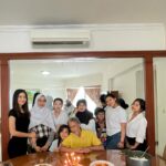 Fitrie Rachmadhina Instagram - Happy birthday, paps. Sing penting sehat sehat sehat 🤍. Di banyakin lagi sabarnya 😋😚