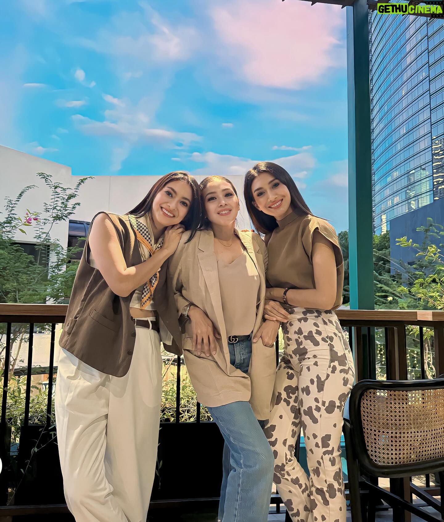 Fitrie Rachmadhina Instagram - Life is what you make it. And when times get tough, your bestfriends are the ones who get you through it. ♥️ #FFR #2decadesoffriendship