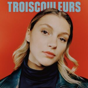Flavie Delangle Instagram - Yooo, je fais la couverture avec les copains du numéro @troiscouleurs__ spécial “Les 25 de moins de 25 ans qui vont déferler sur le cinéma français” qui sort ce mercredi !! 🐣❤️