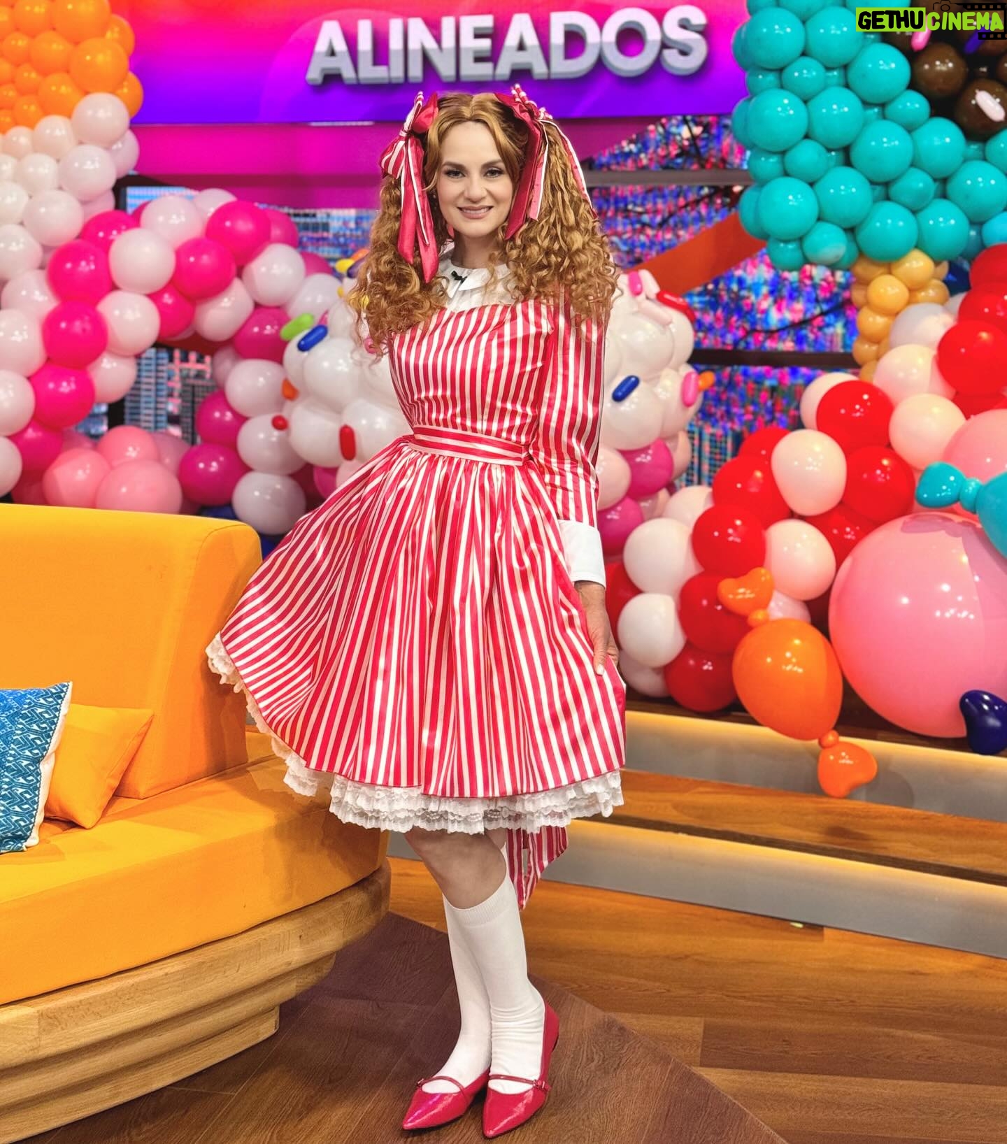 Flor Rubio Instagram - Esta mañana, de #candycandy en @vengalaalegria #diadelniño