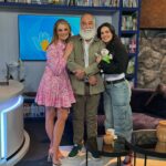 Flor Rubio Instagram – Gracias querida @luzelenaglezz por tu apoyo siempre @simitelevision @drsimi_oficial No se pierdan todos los miércoles #AyudaresVivir @vicmonneus