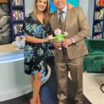 Flor Rubio Instagram - Gracias querido @marcosvaldesoficial por tu visita al foro de @drsimi_oficial @simitelevision en Ayudar es Vivir. Que vengan más éxitos y muchas aventuras. ¡No se lo pierdan en Caperucita!!!