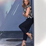 Flor Rubio Instagram – Lunes. Día de impulsar sueños… y acomodar las oportunidades. A darle… 🤍