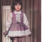 Flor Rubio Instagram - Estos soy yo. Y a la niña que siempre vive en mi le doy las gracias, porque a pesar de los pesares de la vida, nunca me ha dejado perder la fe, la ilusión y la esperanza. Una eterna soñadora. ¡Feliz día del niño para todos! 🤍🙏🏻
