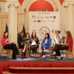 Flora Coquerel Instagram - Quel honneur de prendre la parole au sujet de @associationkelina dans le cadre du panel “Femmes engagées pour la Paix et la Solidarité” qui s’est tenu lors du premier Forum International de la Jeunesse pour la Paix - JO Paris 2024 et qui a réuni 300 jeunes du monde entier. Un immense soutien aux intervenantes aux côtés desquelles j’ai eu l’honneur de témoigner dont @didistone ambassadrice de @unicefrdcongo ainsi qu’aux jeunes désireux d’avoir un impact positif. Merci infiniment pour votre confiance @servicecivique.eu @unesco_fr @youtheuau 📸 @chloehautierpro