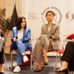 Flora Coquerel Instagram - Quel honneur de prendre la parole au sujet de @associationkelina dans le cadre du panel “Femmes engagées pour la Paix et la Solidarité” qui s’est tenu lors du premier Forum International de la Jeunesse pour la Paix - JO Paris 2024 et qui a réuni 300 jeunes du monde entier. Un immense soutien aux intervenantes aux côtés desquelles j’ai eu l’honneur de témoigner dont @didistone ambassadrice de @unicefrdcongo ainsi qu’aux jeunes désireux d’avoir un impact positif. Merci infiniment pour votre confiance @servicecivique.eu @unesco_fr @youtheuau 📸 @chloehautierpro