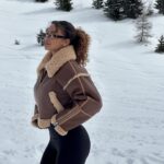 Flora Coquerel Instagram - Winter is almost over 🏔️ (La video 😂)