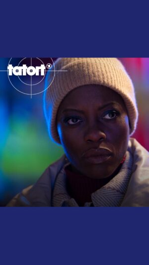 Florence Kasumba Instagram - Worum geht es in dem neuen #Tatort aus Göttingen? Florence Kasumba und Maria Furtwängler, die zum letzten Mal gemeinsam ermitteln, verraten es uns. 

▶️ Der „Tatort: Geisterfahrt“, am Sonntag um 20:15 Uhr im Ersten und in der ARD Mediathek! 
ℹ️ Alle Infos findet ihr auf tatort.de und über den Link in der Bio.

© NDR/Christine Schröder

#CharlotteLindholm #MariaFurtwängler #AnaisSchmitz #FlorenceKasumba #DanielDonskoy #Göttingen #Krimi #Tatort #DasErste #ARDMediathek @ardmediathek  @mariafurtwaengler @florencekasumba @danieldonskoy