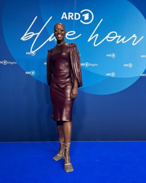 Florence Kasumba Instagram - Had a very nice time at the @ard Blue Hour. Thank you very much for the invitation. @stellamccartney #bottega @wandler @nikipauls @berlinale #florencekasumba